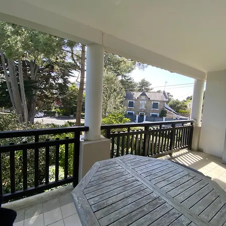Duplex Ensoleille Avec Terrasse, A 300m De La